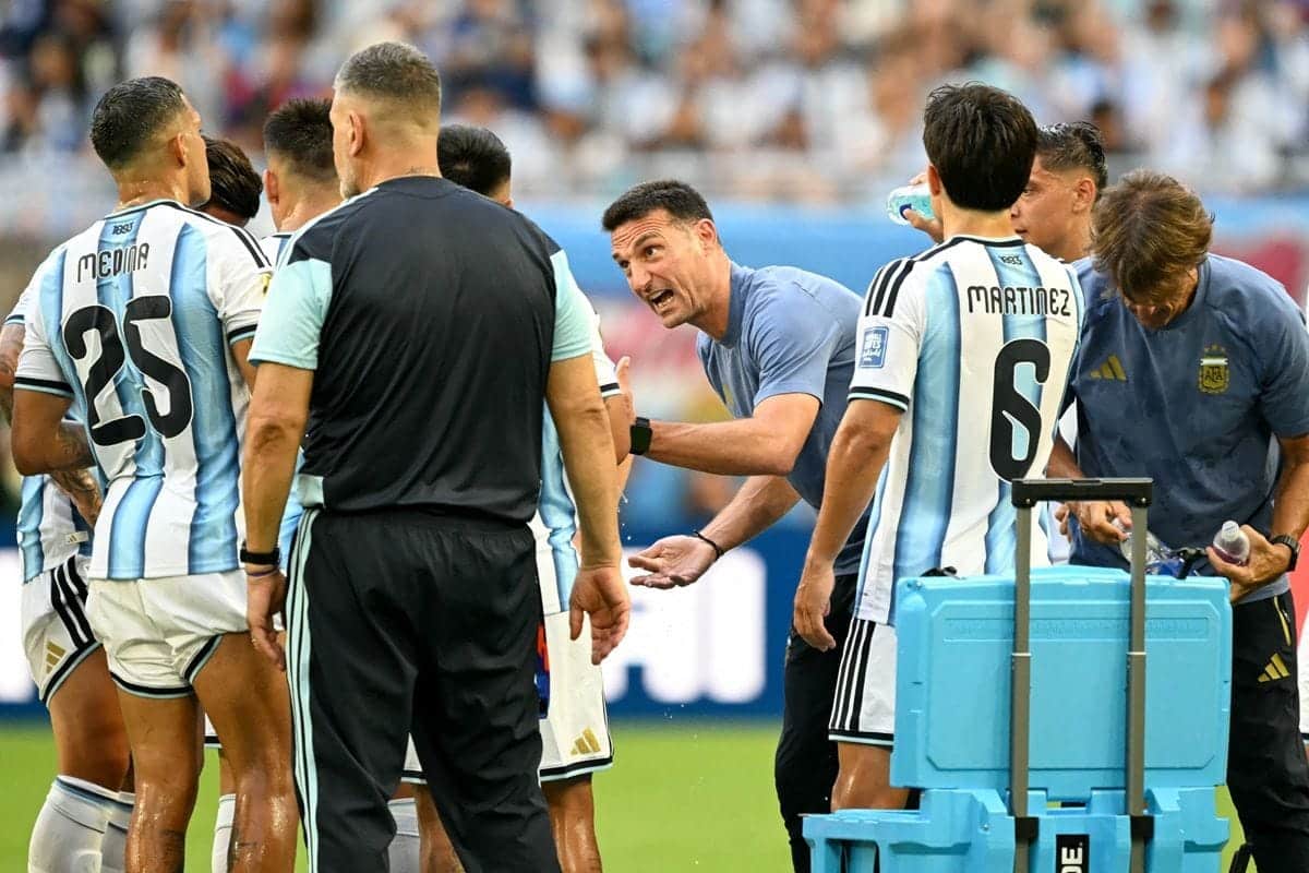 Argentina tetap waspada menghadapi Mesir di 16 besar Piala Dunia 2026. Lionel Scaloni minta tim fokus demi tiket perempat final.