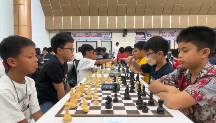 Kejuaraan Catur Piala Bupati Tangerang 2026 diikuti 310 peserta dari 10 kategori untuk pembinaan atlet berprestasi.