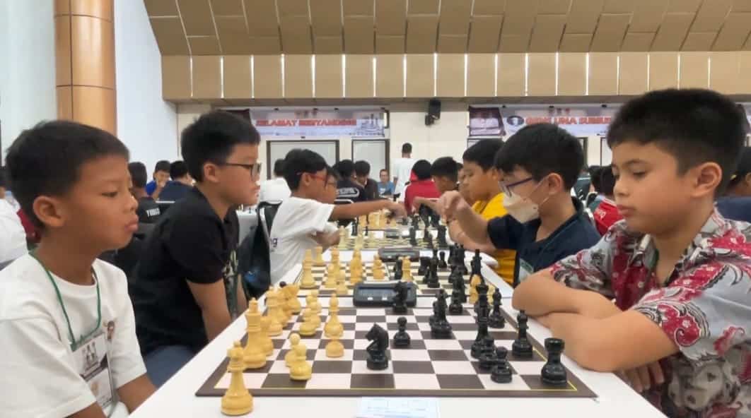 Kejuaraan Catur Piala Bupati Tangerang 2026 diikuti 310 peserta dari 10 kategori untuk pembinaan atlet berprestasi.