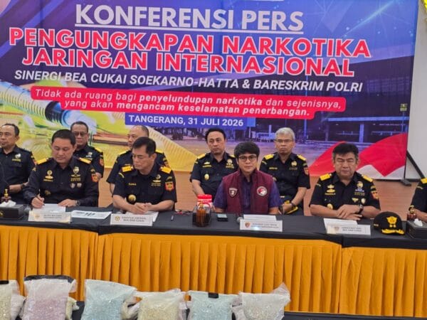 Kopilot WN Malaysia Ditangkap Bawa 70.114 Butir Ekstasi di Bandara Soekarno-Hatta