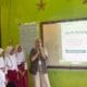 Mahasiswa KKN UIN SMH Banten Kelompok 11 mulai program edukasi di SDN 4 Cikareo dengan materi karakter, agama, dan calistung.