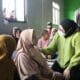 Wabup Tangerang mengimbau warga terdampak asap TPA Jatiwaringin memakai masker dan segera berobat jika mengalami gangguan kesehatan.