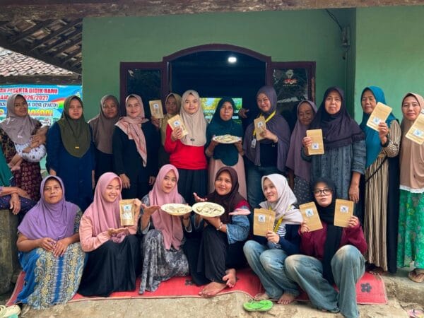 Cireng Isi Melinjo, Inovasi KKN-PPM UGM Tingkatkan Nilai Ekonomi Melinjo di Desa Ciwarna