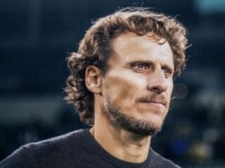 Diego Forlan Resmi Jadi Pelatih Timnas Uruguay, Era Baru La Celeste Dimulai
