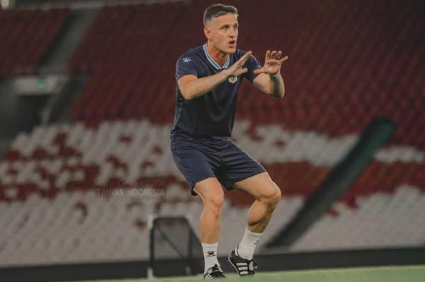 John Herdman pastikan Timnas Indonesia tetap menyerang saat lawan Singapura demi raih kemenangan dan tiket semifinal Piala AFF 2026.