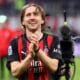 Luka Modric resmi memperpanjang kontrak bersama AC Milan. Di usia 40 tahun, ia masih berambisi membawa Rossoneri bangkit musim depan.