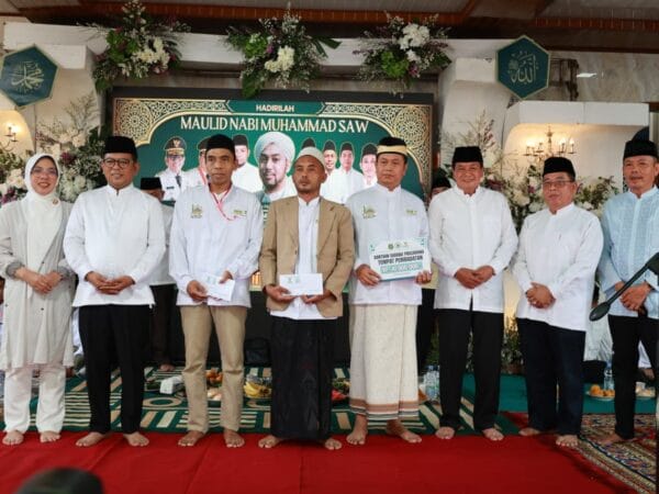 Maulid Nabi di Cisauk, Bupati Tangerang dan Gubernur Banten Resmikan Masjid Al Ichlas