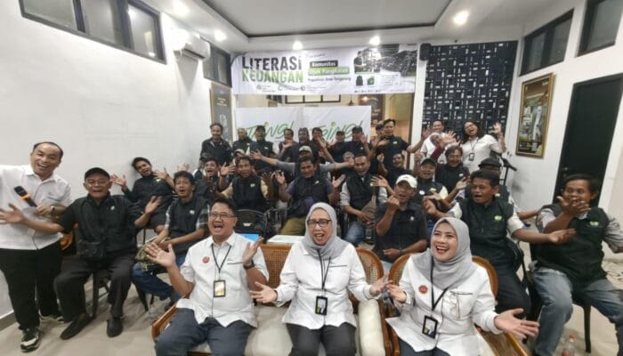 Pegadaian Tangerang membekali ojek pangkalan dengan literasi keuangan agar mampu mengelola pendapatan harian secara bijak.