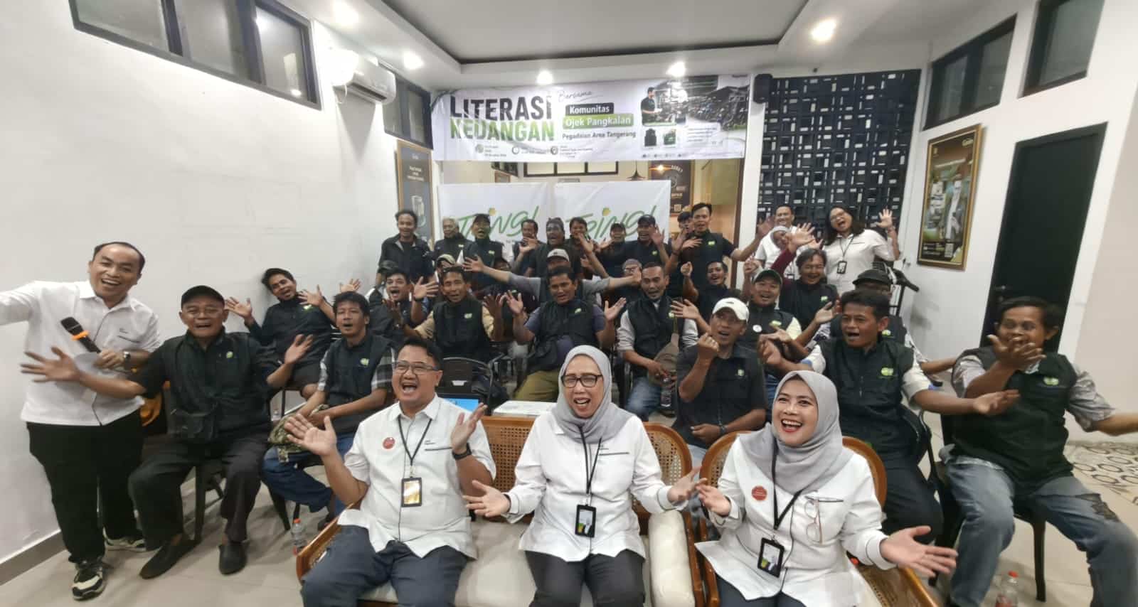 Pegadaian Tangerang membekali ojek pangkalan dengan literasi keuangan agar mampu mengelola pendapatan harian secara bijak.