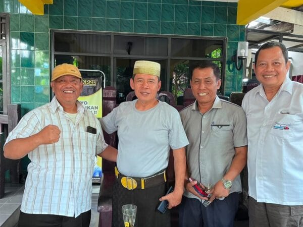 30 Tahun Minim Pembangunan, Warga Winong Permai Adukan Jalan Rusak ke DPRD Tangerang