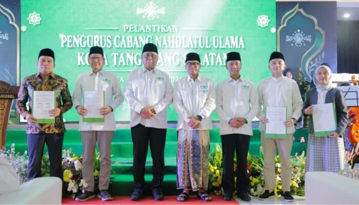 Pemkot Tangsel menyediakan 5.000 titik internet gratis di fasilitas publik untuk memperluas akses dan literasi digital warga.