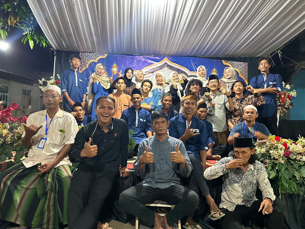 Semarak Maulid Nabi di Kampung Lebak Lame diwarnai gotong royong warga dan keterlibatan Kukerta 30 UIN SMH Banten.