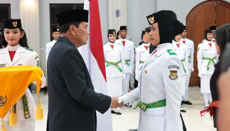 Jelang 17 Agustus, Bupati Tangerang Maesyal Rasyid meminta 54 Paskibraka menjaga kesehatan dan mencukupi waktu istirahat.