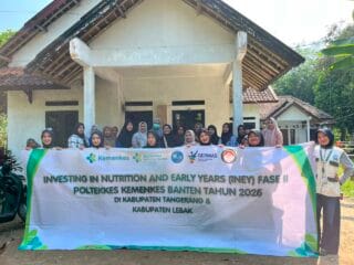 Kolaborasi Mahasiswa dan Kader, Kelompok 10 KKN UIN SMH Banten Dukung Posyandu Cilutung Kidul