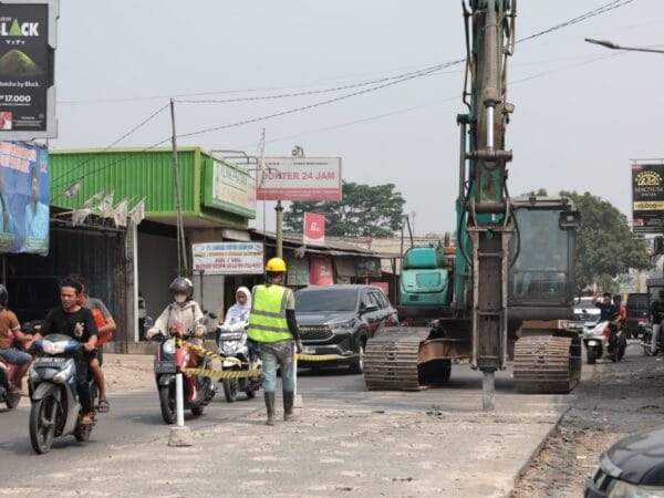 Rekonstruksi Jalan Cangkudu–Cisoka Dibagi Dua Segmen, Total Capai 1.380 Meter