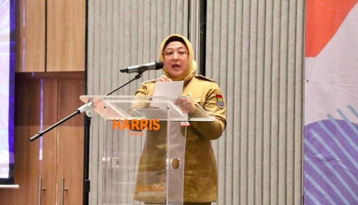 Wabup Intan menegaskan pertumbuhan ekonomi Kabupaten Tangerang harus berjalan seiring dengan perlindungan lingkungan dan kesehatan.