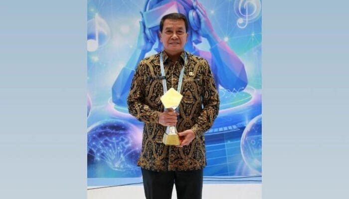 Kabupaten Tangerang meraih TP2DD terbaik se-Jawa Bali, Maesyal Rasyid apresiasi kinerja Bapenda dan OPD terkait.