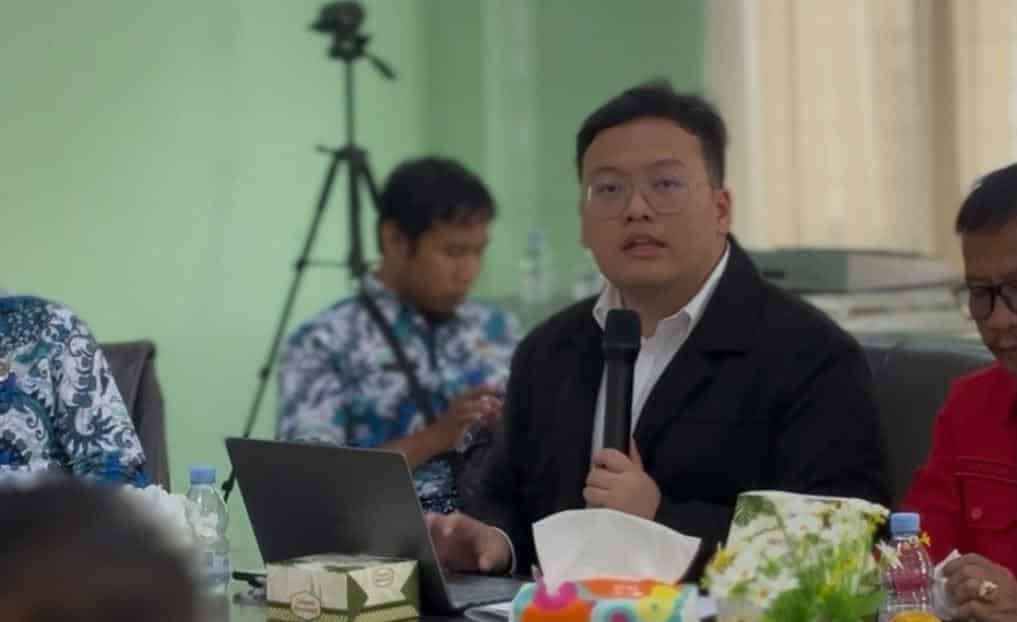Abraham Garuda Laksono mendorong sistem peringatan bencana langsung ke ponsel warga untuk memperkuat mitigasi dan kesiapsiagaan di Banten.