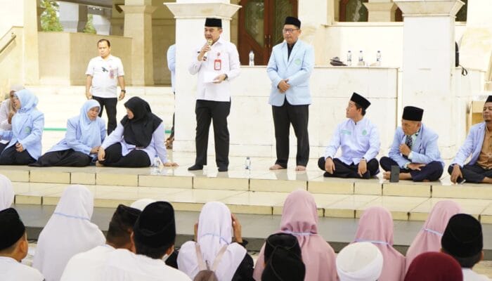 Sekda Tangerang Soma Atmaja berpesan kepada santri untuk menjaga akhlak dan sportivitas saat berlaga di FASI Banten 2026.