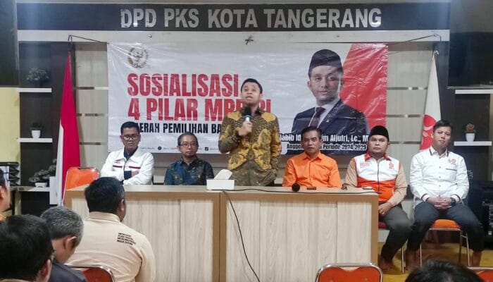Habib Idrus Salim Aljufri sosialisasikan Empat Pilar di Kota Tangerang dan ajak 160 peserta menjaga persatuan, toleransi, dan gotong royong.