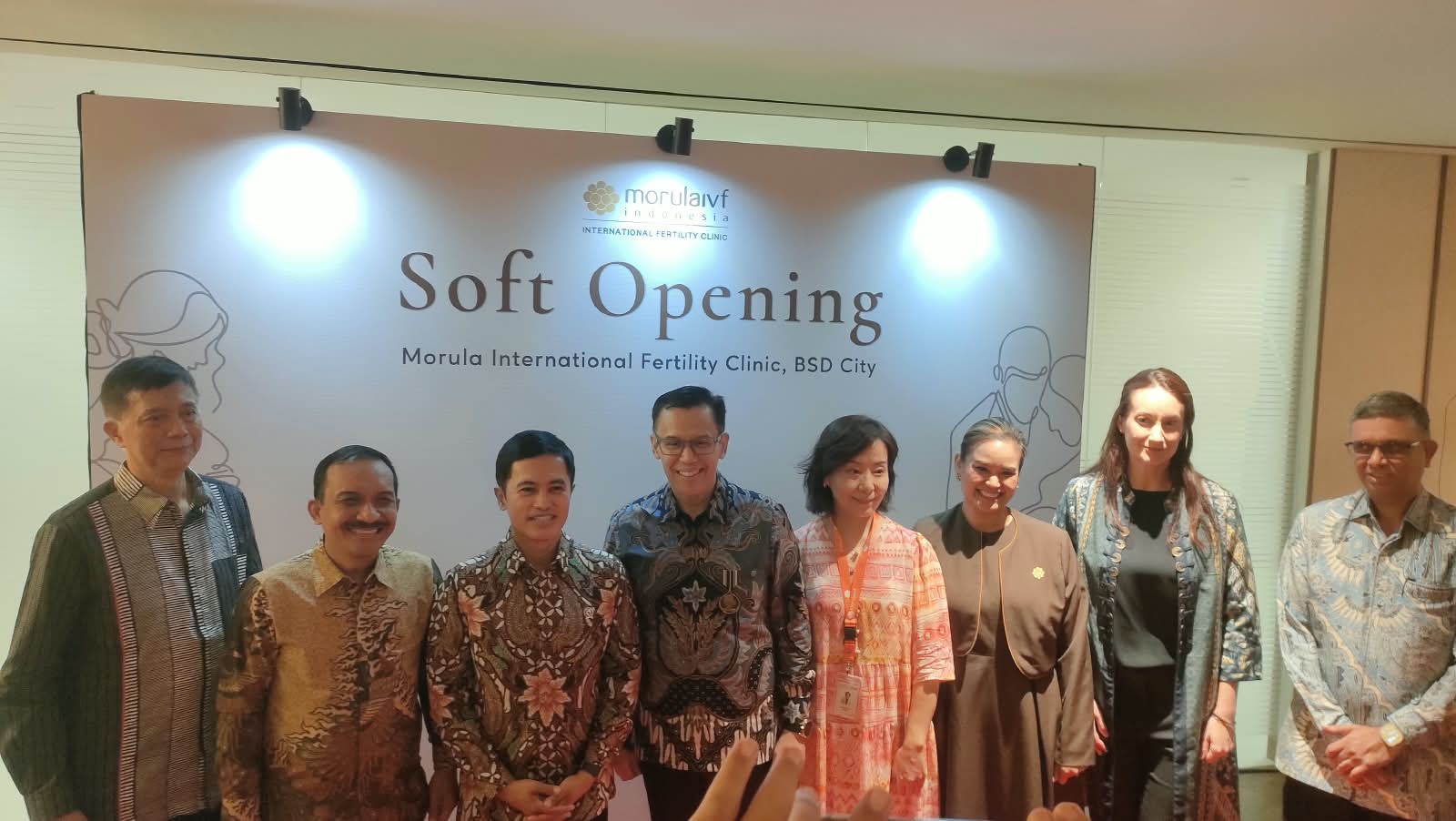 Morula Indonesia membuka klinik fertilitas internasional di BSD dan menggandeng Monash University membangun registri hasil IVF.