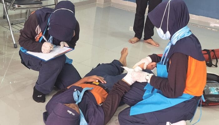 Latgab dan Lomba PMR Kabupaten Tangerang 2026 diikuti 253 peserta dari empat kecamatan, SMPN 4 Solear keluar sebagai juara umum.