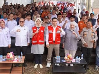 Tak Sekadar Seremonial, HUT ke-81 PMI Tangsel Diisi Aksi Nyata Salurkan Air Bersih ke Warga