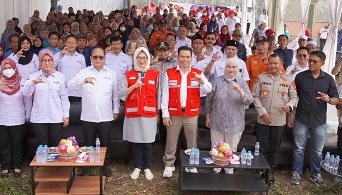 HUT ke-81 PMI Tangsel diisi aksi sosial, termasuk penyaluran air bersih untuk membantu warga yang terdampak kekeringan di Keranggan.