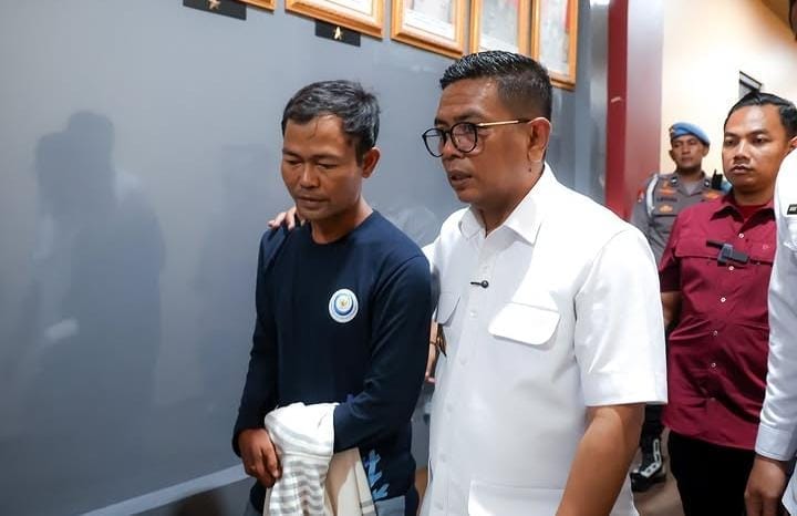 Gubernur Banten Andra Soni menyampaikan belasungkawa atas teridentifikasinya jenazah ABK KM Arupadhatu 1, Surakman.