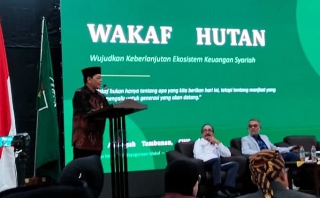 Amirsyah Tambunan mendorong taubat ekologi dan Wakaf Hijau sebagai langkah nyata menjaga hutan, memulihkan lingkungan, dan kesejahteraan.