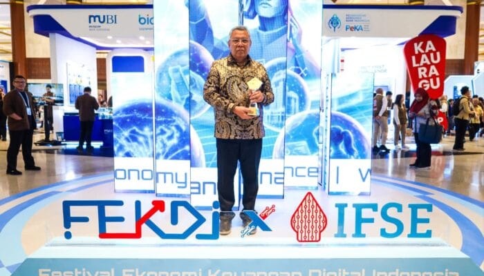 Digitalisasi pembayaran pajak dan retribusi terus diperluas Tangsel untuk memudahkan masyarakat dan mendukung PAD.