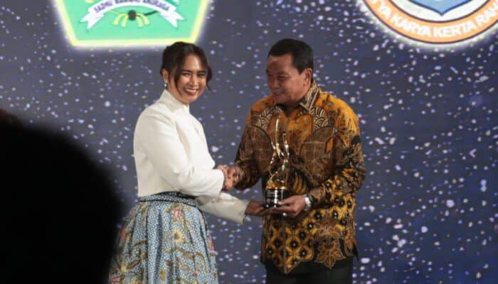 UMKM Kabupaten Tangerang tumbuh menjadi 78.506 unit pada 2025 dan mengantarkan Pemkab meraih penghargaan ekonomi kreatif.