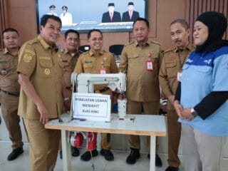 Bantuan Peralatan Usaha Disalurkan, Maesyal Rasyid Tekankan Pentingnya Kemandirian Ekonomi