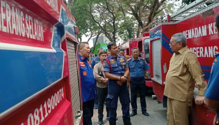 Kondisi armada Damkar Tangsel menjadi perhatian Pemkot. Dari 16 mobil pemadam, hanya enam unit yang masih prima.