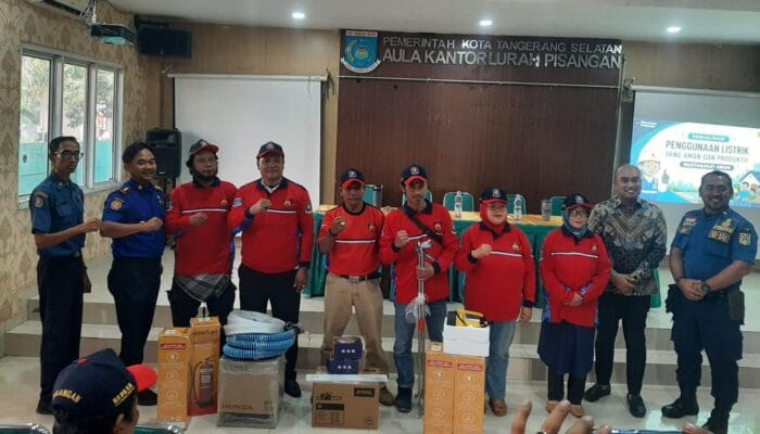 Sebanyak 50 Redkar Pisangan mendapat edukasi PLN soal keselamatan instalasi listrik sebagai upaya mencegah risiko kebakaran.