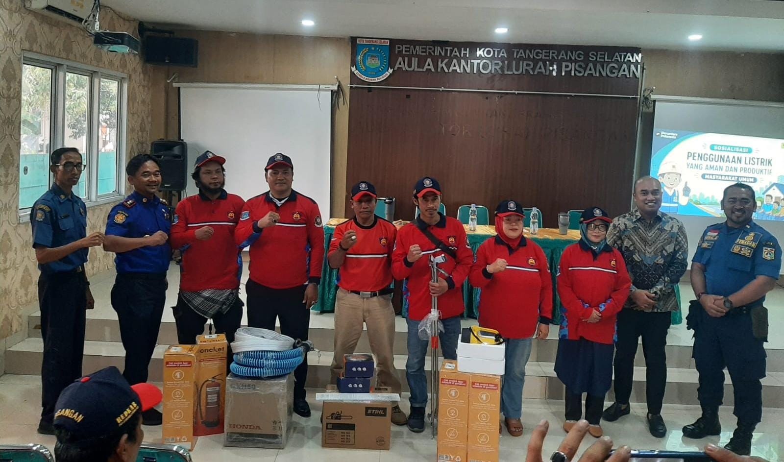Sebanyak 50 Redkar Pisangan mendapat edukasi PLN soal keselamatan instalasi listrik sebagai upaya mencegah risiko kebakaran.