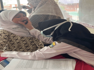 Mahasiswa PLP Integratif Kelompok 40 Dampingi Pemeriksaan Kesehatan Siswa SDIT Cahaya La Royba