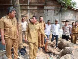 Pohon Kedondong Tumbang di Teluknaga Tewaskan Warga, Bupati Maesyal Turun Tangan