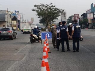 Dishub Tangsel Uji Coba Dua Titik U-Turn di Rawabuntu, Hasilnya Jadi Dasar Pembangunan Median