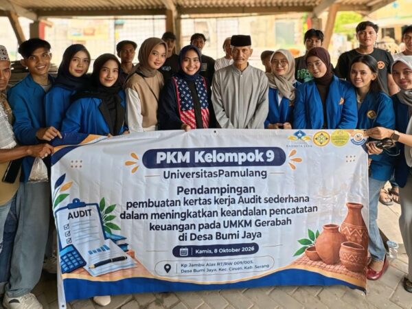 Dari Teori ke Praktik, Mahasiswa Akuntansi UNPAM Bantu UMKM Gerabah Kelola Keuangan