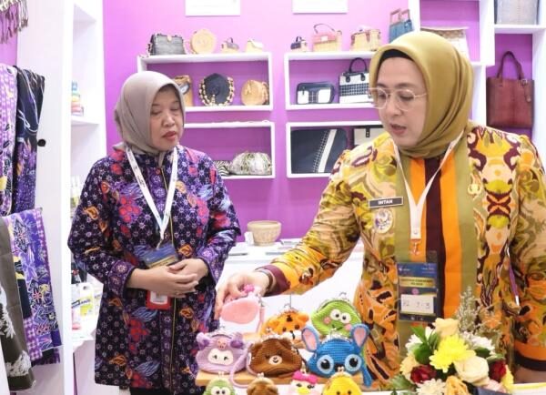 Dari Kerajinan hingga Produk UMKM, Wabup Intan Bidik Pasar Ekspor Lewat TEI