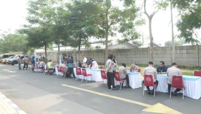 Dukcapil Kota Tangerang memperluas layanan jemput bola melalui program Dukcapil Nyaba untuk mendorong aktivasi IKD lintas instansi.
