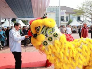 Pertunjukan Kolosal hingga UMKM Warnai Festival Budaya Pakuhaji, Bupati Maesyal Beri Apresiasi