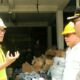 Pilar Saga meninjau dampak ledakan Pasar Cimanggis. Pemkot Tangsel memprioritaskan keselamatan warga dan penanganan bangunan rusak.