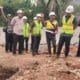 Pilar Saga meninjau turap dan pompa di titik rawan genangan Tangsel serta mendorong warga menjaga kebersihan kali.