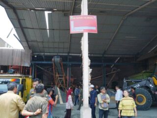 Asap dan Debu Pekat Dikeluhkan Warga, Satpol PP Kota Tangerang Turun Tangan