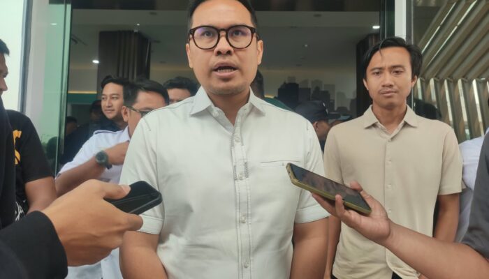 Sebanyak 176 warga Serpong Lagoon dilaporkan diare akibat dugaan kontaminasi E. coli, Pilar Saga mendesak pengelola bertanggung jawab.